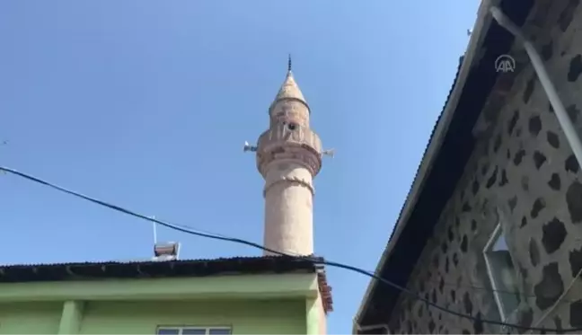 Sağlık ekipleri bayramda da tüm zorlukları aşıp her noktaya aşı ulaştırmaya çalışıyor