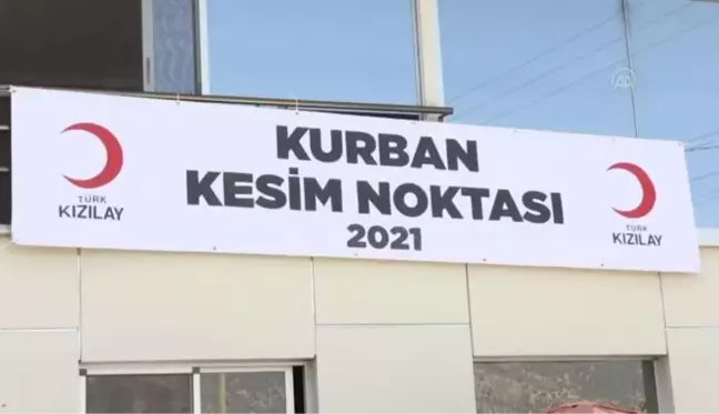 Türk Kızılay Genel Müdürü Altan, Et ve Süt Kurumuna ait mezbahada incelemelerde bulundu