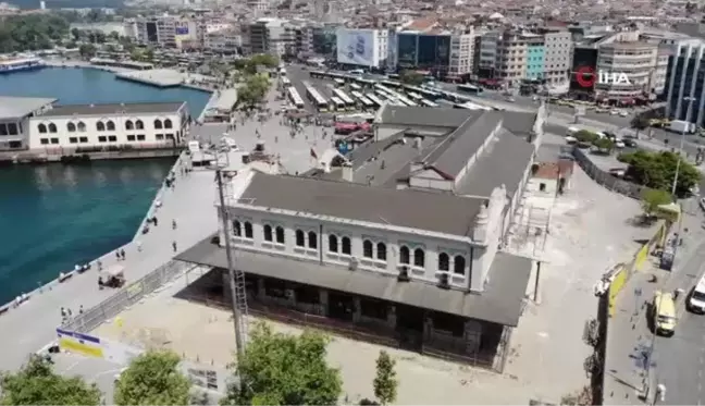 Tarihi Kadıköy Hal Binası'nda tepki çeken restorasyon çalışması