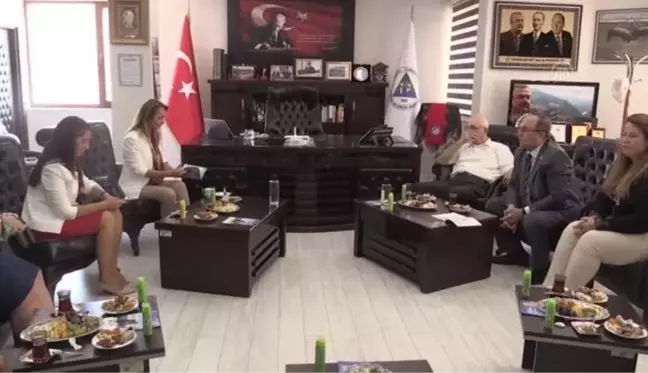 CHP Kadın Kolları Genel Başkanı Nazlıaka, 