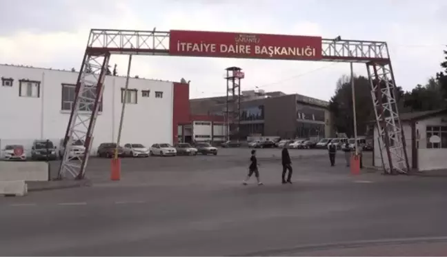 GAZİANTEP - Yangın bölgelerinde ölüm kalım savaşı veren Gaziantepli itfaiyeciler kente döndü