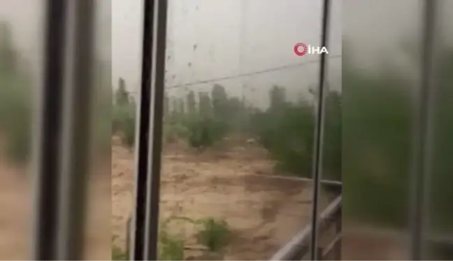 Son dakika haber... Malatya'da taşan dere sele neden oldu