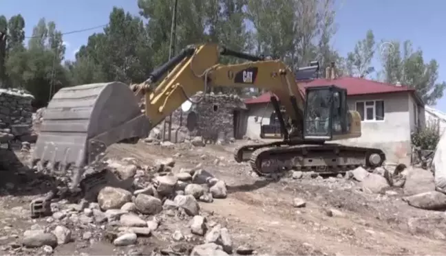 Son dakika haberleri! Selden zarar gören köyde yaralar sarılıyor