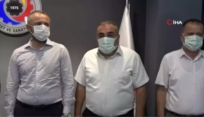 YKS'de ilk bine giren 6 öğrenci ödüllendirildi