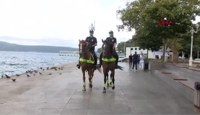 SARIYER'DE DENETİM YAPAN ATLI POLİSLERLE HATIRA FOTOĞRAFI ÇEKTİRDİLER