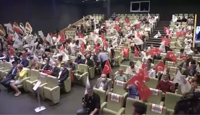 Memleket Partisi Genel Başkanı İnce, partisinin 1. Olağan Yalova İl Başkanlığı Kongresi'nde konuştu