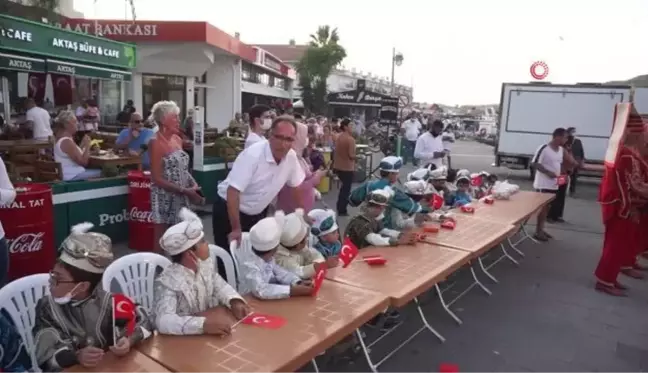 Foça'da toplu sünnet şöleni