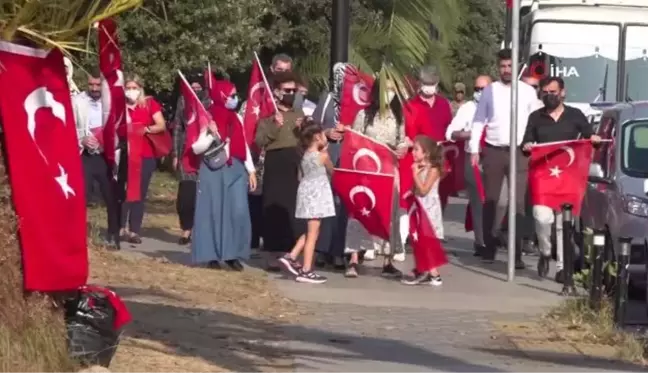 Tuzla'da 30 Ağustos Zafer Bayramı dolayısıyla çelenk sunma töreni düzenlendi