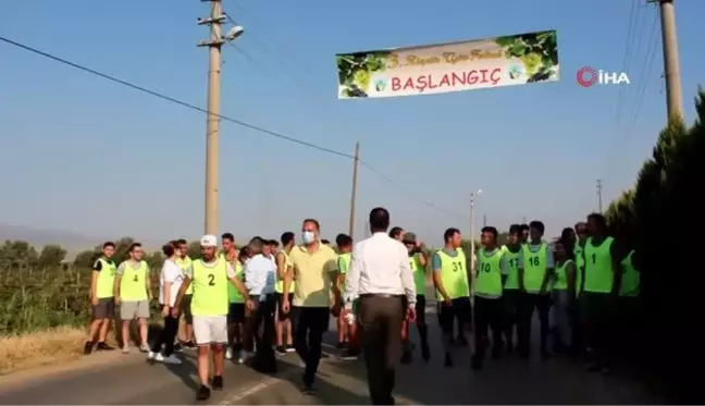 Alaşehirliler önce maraton koştu sonra Melek Mosso ile coştu