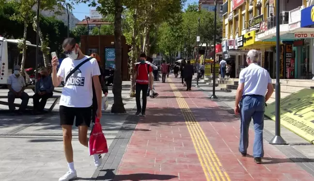 Isparta 1,5 yıl aradan sonra üniversite öğrencilerini ağırlamaya hazırlanıyor