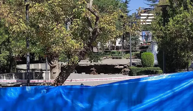 Güvenpark'ta göçüğün meydana geldiği alanda çalışmalar devam ediyor