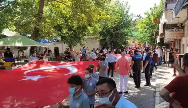 Urla'nın kurtuluşunun 99. yılı coşku ile kutlandı