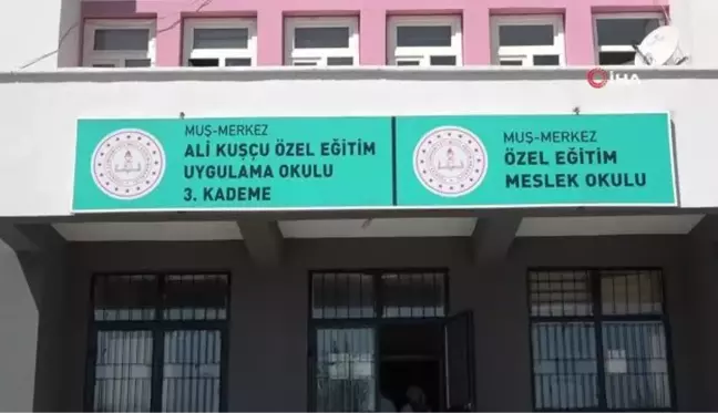 Muş'ta özel öğrenciler el becerileriyle sosyalleşiyor