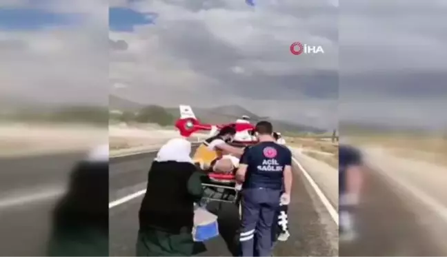 Son dakika haber... Ambulans helikopter kara yoluna indi