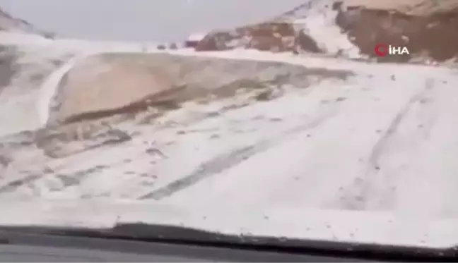 Erzurum'a mevsimin ilk karı Eylül ayında düştü