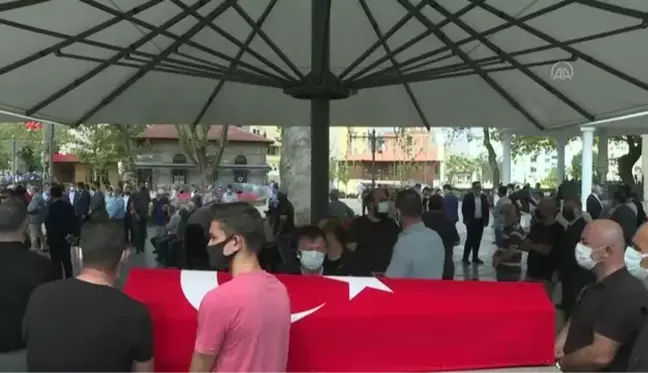 Son dakika haberi! BALIKESİR - İçişleri Bakanı Soylu, Balıkesir'de AK Parti'li Aydemir'in babasının cenaze törenine katıldı