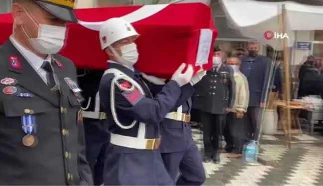 Trafik kazasında hayatını kaybeden Uzman Çavuş törenle son yolculuğuna uğurlandı