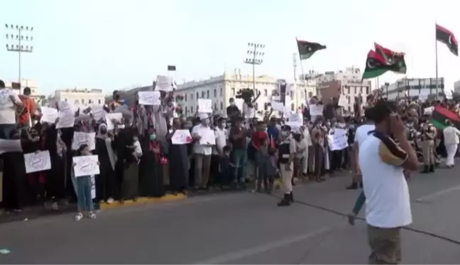 Son dakika haberi... Binlerce Libyalı, Temsilciler Meclisi'nin güvenoyunu kararını başkent Trablus'ta protesto etti (2)