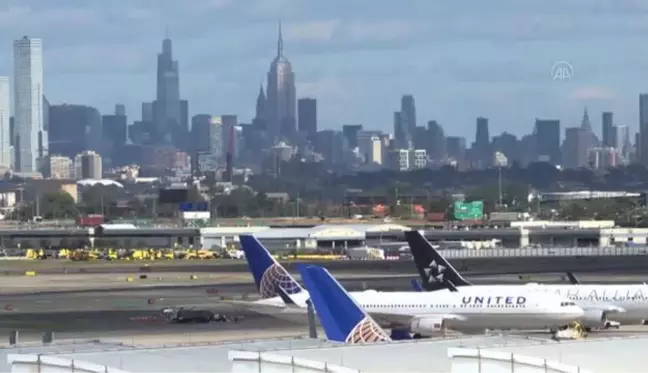 United Airlines, ABD'de aşılanmayı reddeden 600'e yakın çalışanını işten çıkartıyor