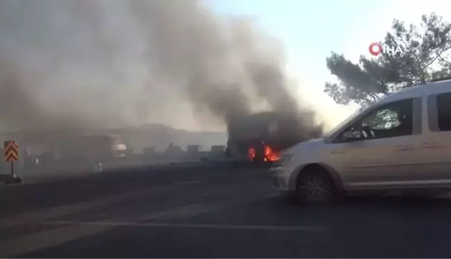 Ekmek teknelerinin yanışını gözyaşları içinde izlediler