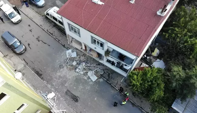 Son dakika haberi! Mutfak tüpü patlamasının meydana geldiği bina havadan görüntülendi