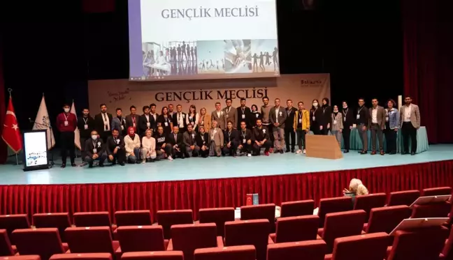 Balıkesir Gençlik Meclisi Başkanı Kerim Gülgönül seçildi