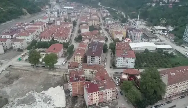 KASTAMONU - Sel felaketinin üzerinden 2 ay geçen Bozkurt'ta yaralar sarılmaya devam ediliyor