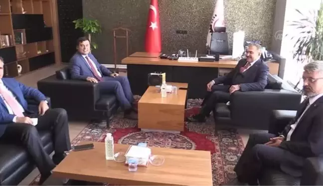 Son dakika! Uşak Üniversitesinde ilk ders Veysel Eroğlu tarafından verildi