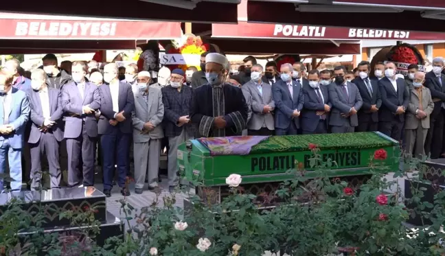 Polatlı Belediye Başkanı Mürsel Yıldızkaya'nın annesi toprağa verildi