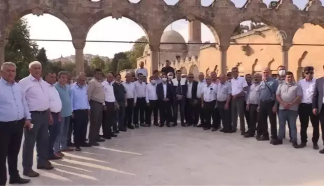 ŞANLIURFA - Kaymakam ilçesinin sakinlerine 1300 kilometre ötedeki memleketi Şanlıurfa'yı gezdirdi