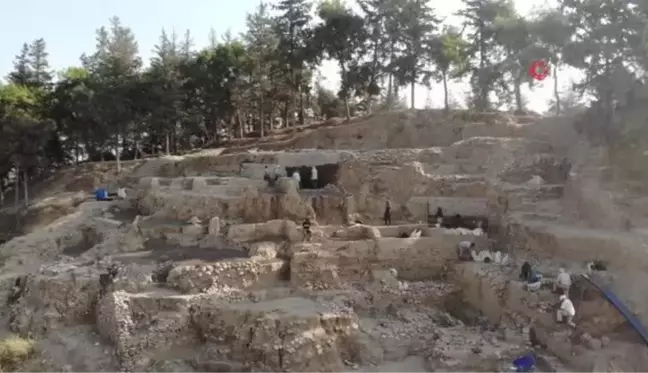 Yumuktepe Höyüğü, bugüne kadar 2 binin üzerinde eser verdi