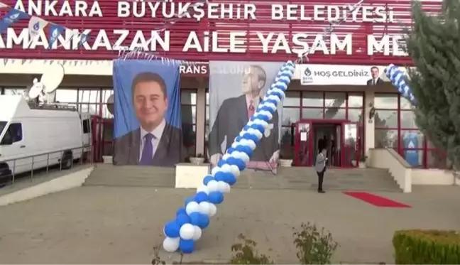 Babacan, partisinin Kahramankazan İlçe Kongresi'ne katıldı