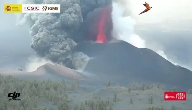 La Palma Adası'ndaki volkan bir ayda 85 milyon metreküp lav püskürttü