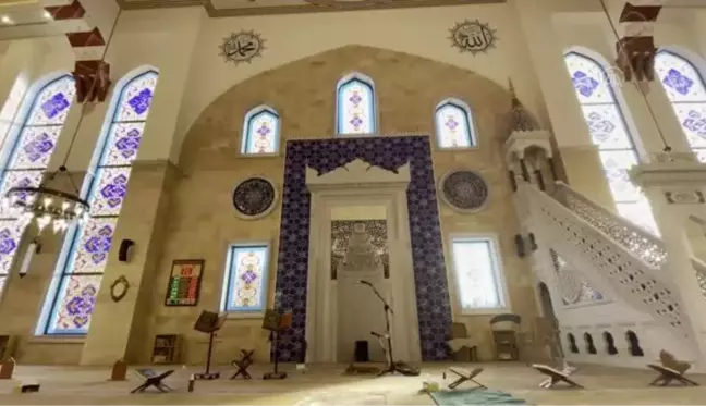 İnşa edilen Altın Cami, Osmanlı mimarisinden esintiler taşıyor