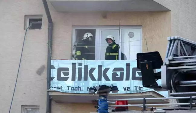 Ocakta unutulan yemek ekipleri harekete geçirdi...Mahalleli büyük panik yaşadı