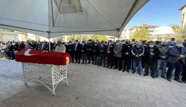 Ankara'da kazada yaşamını yitiren polis memuru toprağa verildi