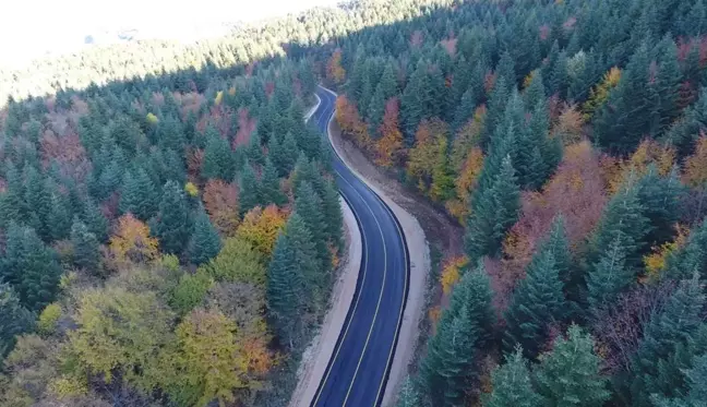 Yolu asfaltlanan köylülerden mehterli açılış