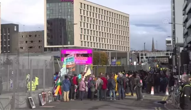 Çevrecilerden BM İklim Değişikliği Konferansı Liderler Zirvesi öncesi protesto