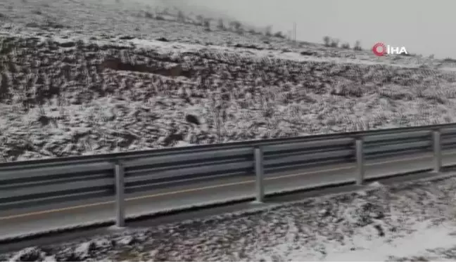 Aksaray'da yüksek kesimlere mevsimin ilk karı düştü