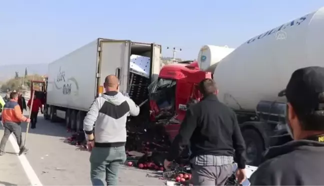 Tırla çarpışan beton mikserinin sürücüsü yaralandı