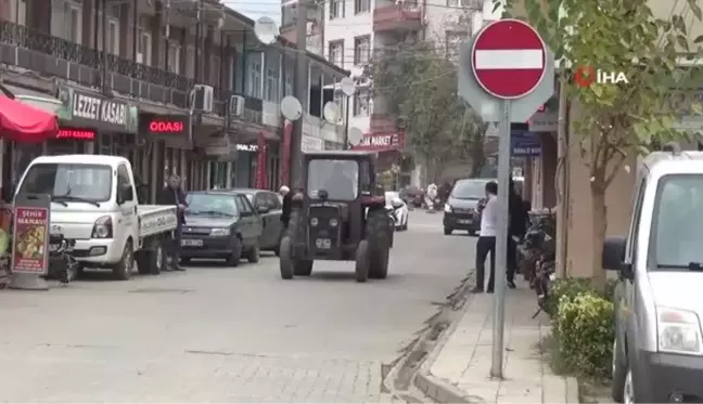 Düzce'de meydana gelen depremde hasar gören ev tahliye edildi