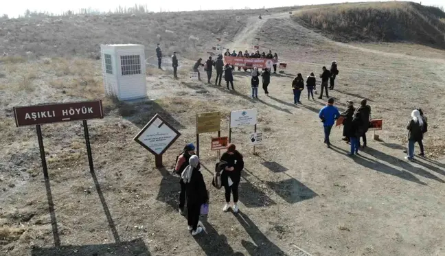 Kadına yönelik şiddet için doğada yürüdüler