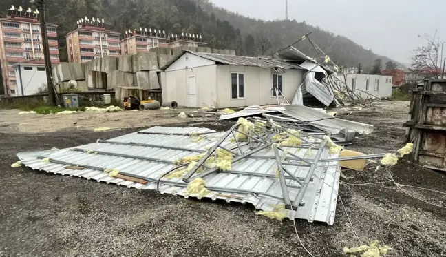 KASTAMONU - İnebolu ve Doğanyurt'ta fırtına etkili oldu