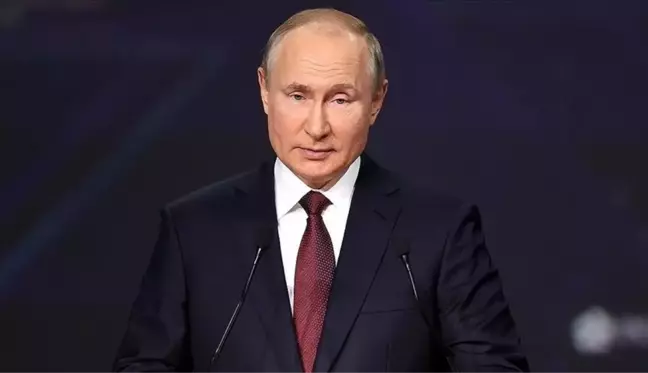 Putin'den gelecek seçimlerde aday olup olmayacağı sorusuna yanıt: Henüz karar vermedim