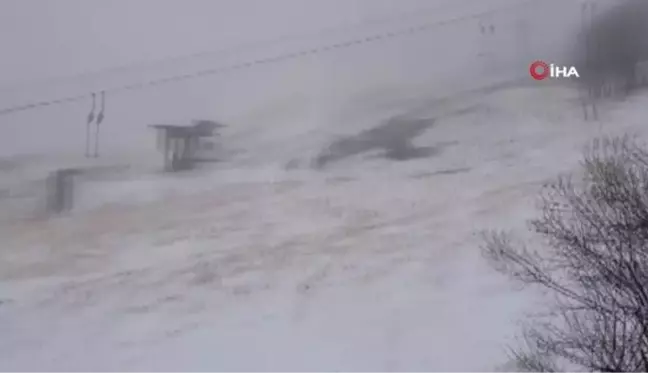 Uludağ beyaza büründü