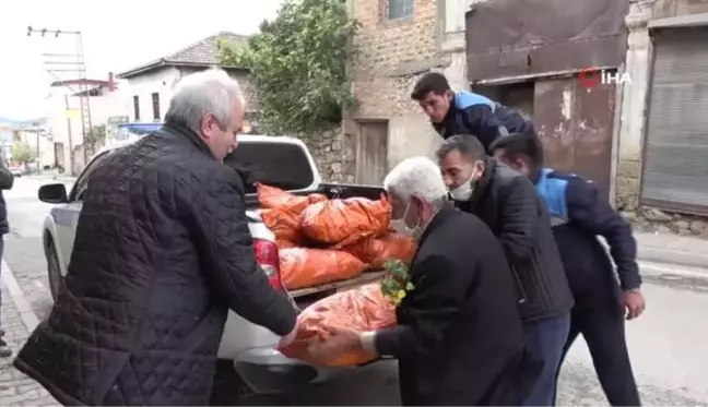 Hırsız mağduru engelli kadının gözyaşları sevince dönüştü