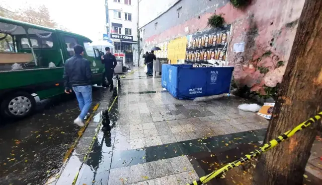 Beyoğlu'nda sokak ortasında ceset bulundu