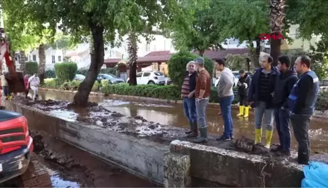 MARMARİS BELEDİYE BAŞKANI OKTAY SEL MAĞDURU VATANDAŞLARLA GÖRÜŞTÜ