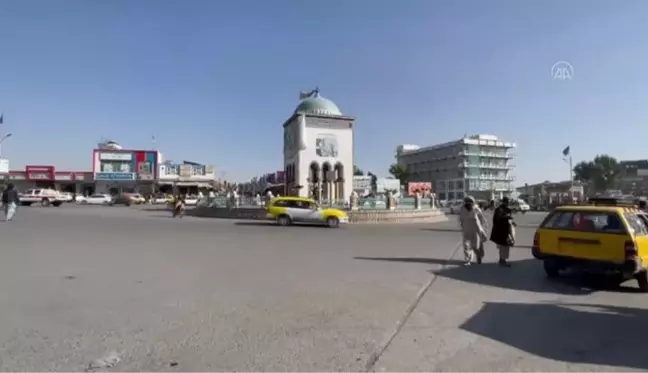 Afganistan'ın açık hava döviz büroları