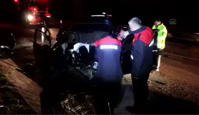 İş makinesiyle çarpışan otomobilin sürücüsü öldü
